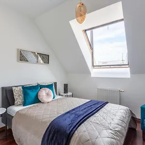 Appartamento Deluxe Quentin 3bedrm, 2bathrm, Budapest