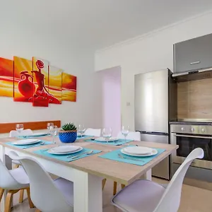 https://off-portomaso-lane-spinola-bay-st-julians-apartment.qawrahotelsmalta.org