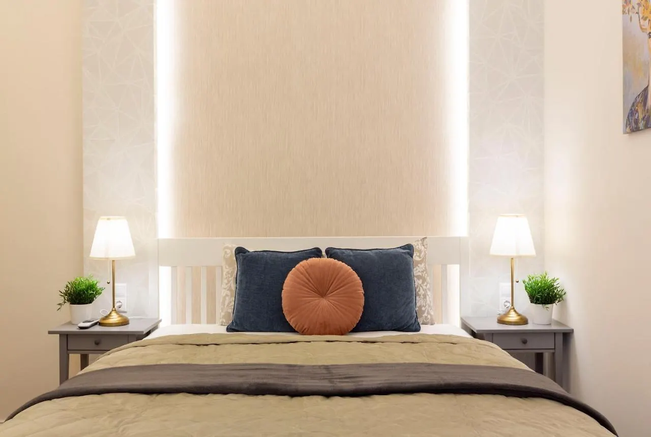 Luxurious Central Apartment In Liszt Ferenc Square Budapest